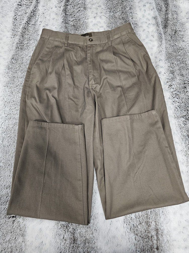 PRICE REDUCED B.E. Khakis Pants Size 32x30 PRICE REDUCED