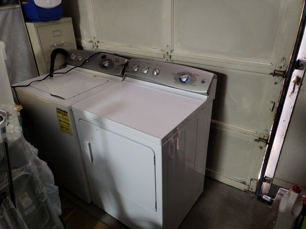Washer And Dryer Set