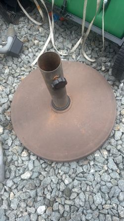Heavy duty umbrella stand