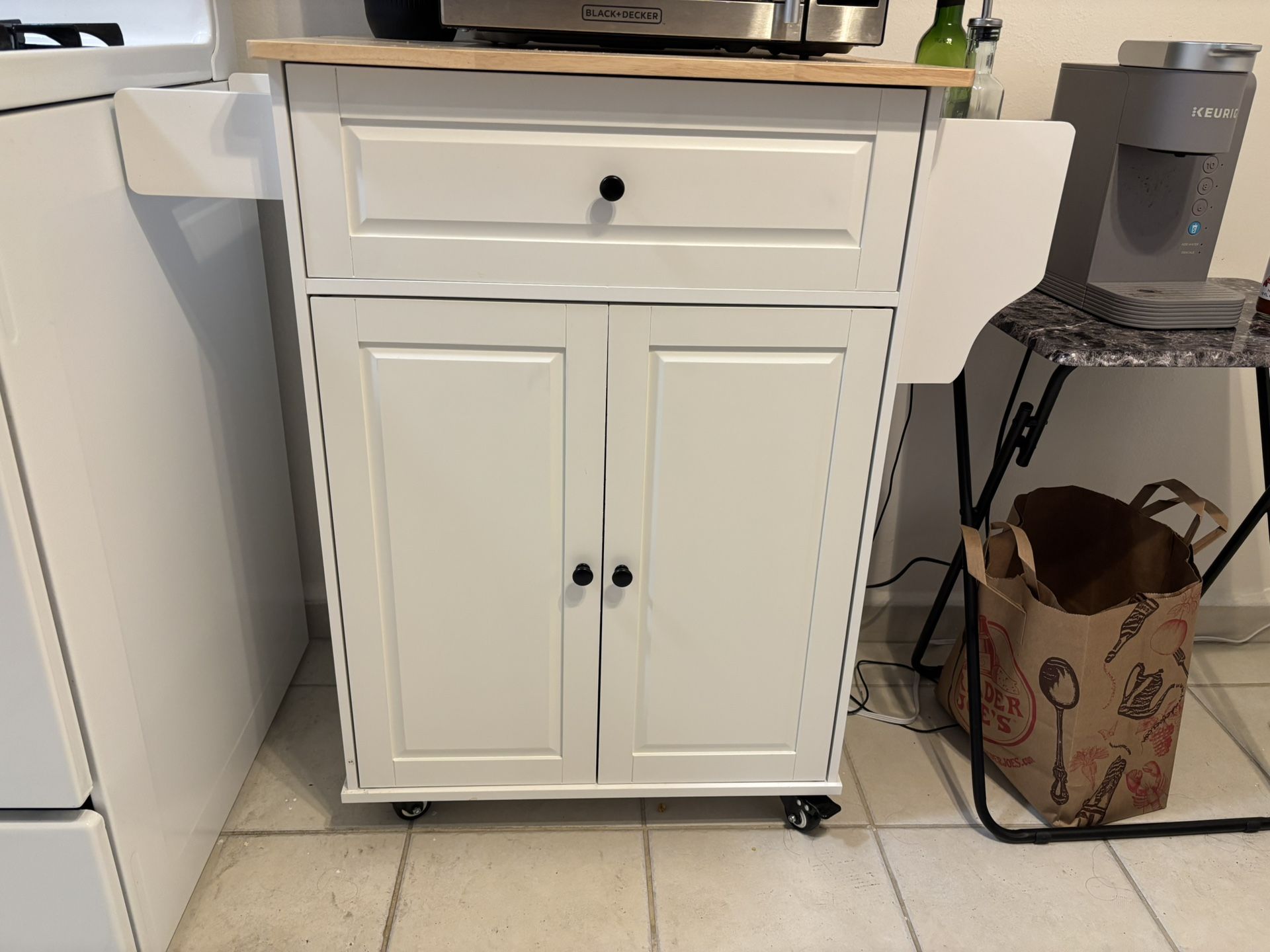 Kitchen Island 