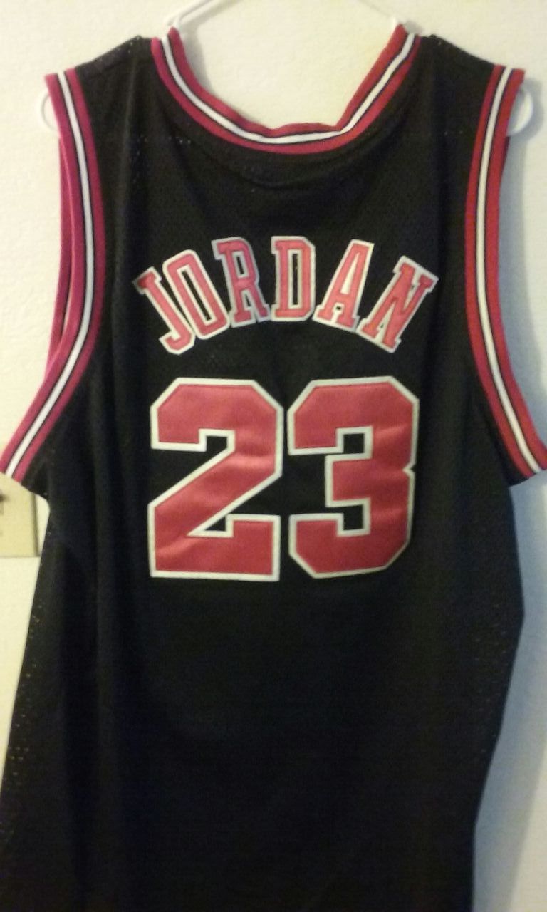 1986 Authentic Michael Jordan Jersey (Stitched)