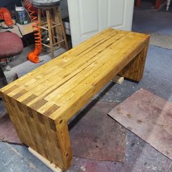 Bench 2x4 , 24x17x18