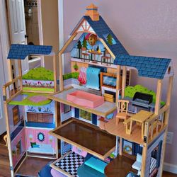 Life size little dollhouse