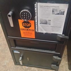 Nice Safe With Combo