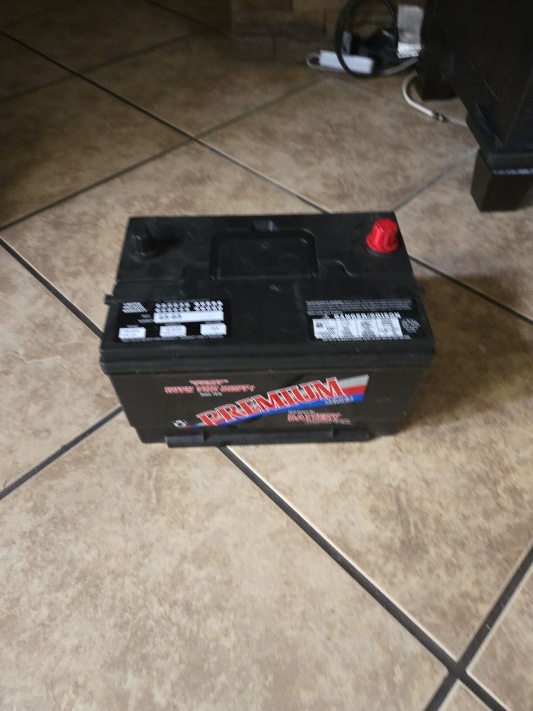 Car Battery 725 CCA 900 CA for Sale in Riverside, CA OfferUp