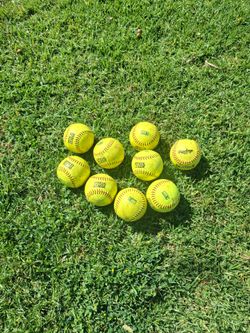 10U Softballs