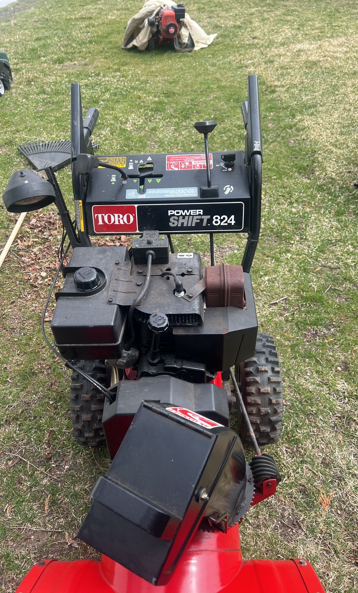 Toro Power Shift 824 