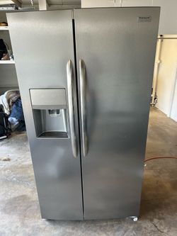 Frididaire counter depth fridge