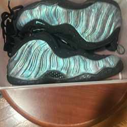 Men’s 10.5 Nike Nike Air Foamposite One Premium