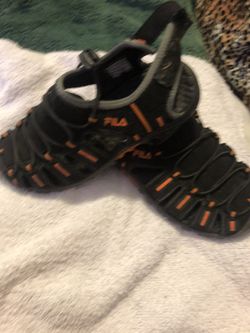 Fila boy's sandles