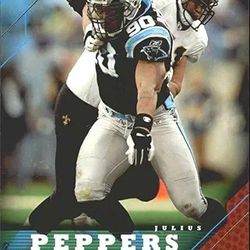 2005 Julius Peppers Football Card ( Upper Deck #30 ) 🔥 RARE