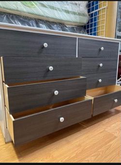 8 Drawer Compressed Wood Dresser