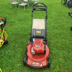 Toro Recycler 22" 163cc Self-propelled (Electric Start) Gas Mower (Good condition)