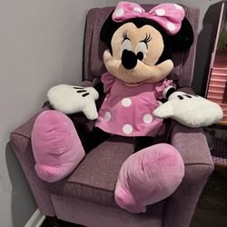 47in Plush Minnie Mouse
