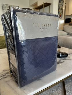 Brand New Ted Baker Full/Queen Quilt