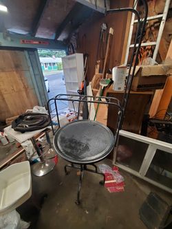 Large rolling metal bird activity perch