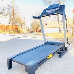 ProForm Trainer 430i Folding Smart Treadmill with 10% Incline (Like New)  