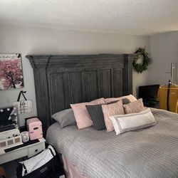 King Size Bed Set Without Mattresses Or Box Spring