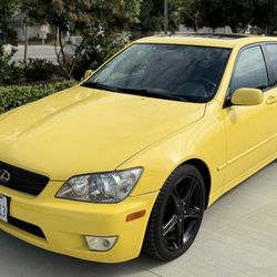 2002 Lexus IS300