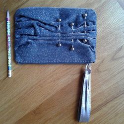 Fancy wristlet silver color new