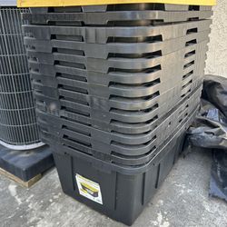 Tote boxes all sizes for sale good condition