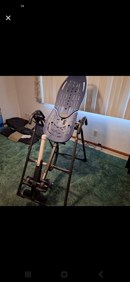 Teeter Inversion Table
