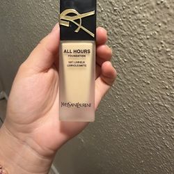 Base De Maquillaje YSL 