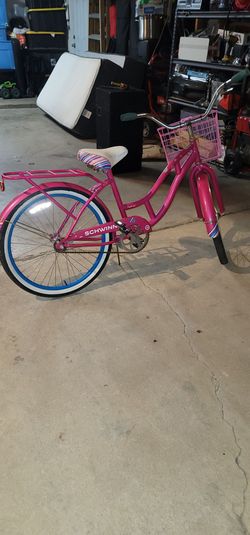 24" BEACH CRUISER IN EXCELLENT CONDITION FIRM PRICE