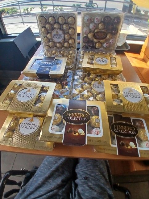 FERRERO COLLECTION CHOCOLATES