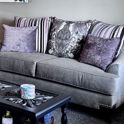 Couch Light Purple And Gray With 3 Pillow