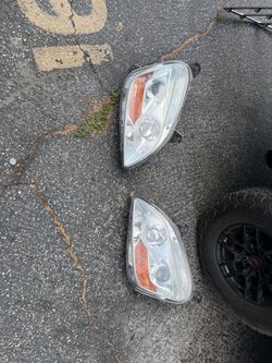Peterbilt 579 headlights