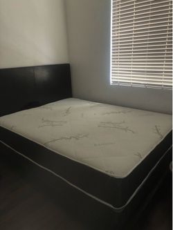 Queen size bed