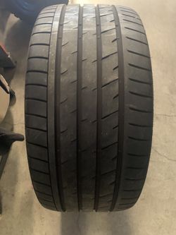 275/35/21 Bridgestone tire
