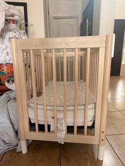 Baby crib