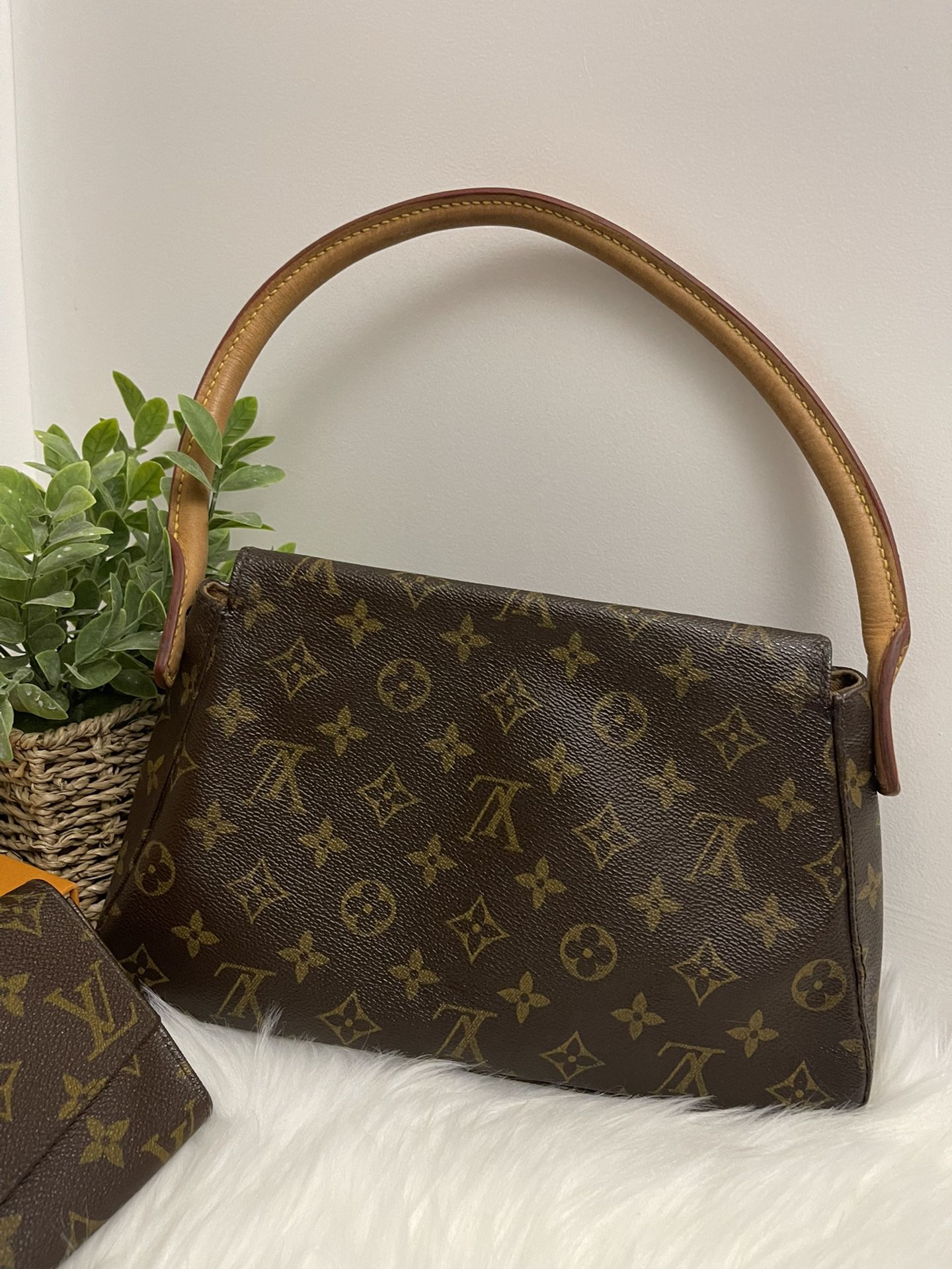 🚫SOLD🚫Louis Vuitton Mini Looping Bag