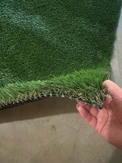 Artificial turf roll remnant 2x8 feet (2.3 x 8.5ft)