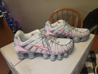 Nike Shox TL Metallic Platinum Pink Foam Women's Size 8.5 Streetwear Performance