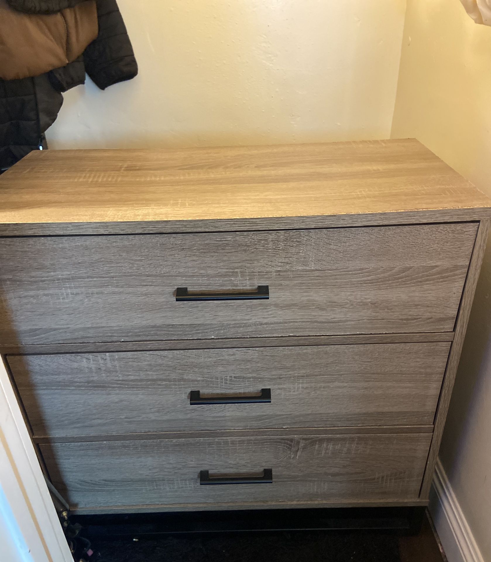 3 drawer Dresser/ Night Stand 