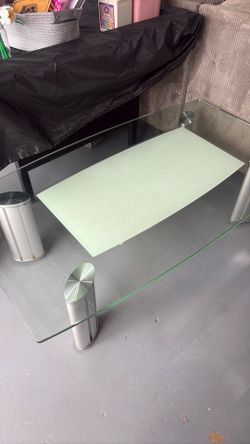 Glass table / heavy