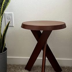 Cross-legged Small Wood Stool