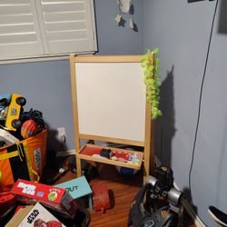 Kids White Board / Chalkboard 