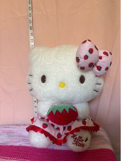 Hello Kitty Plushie