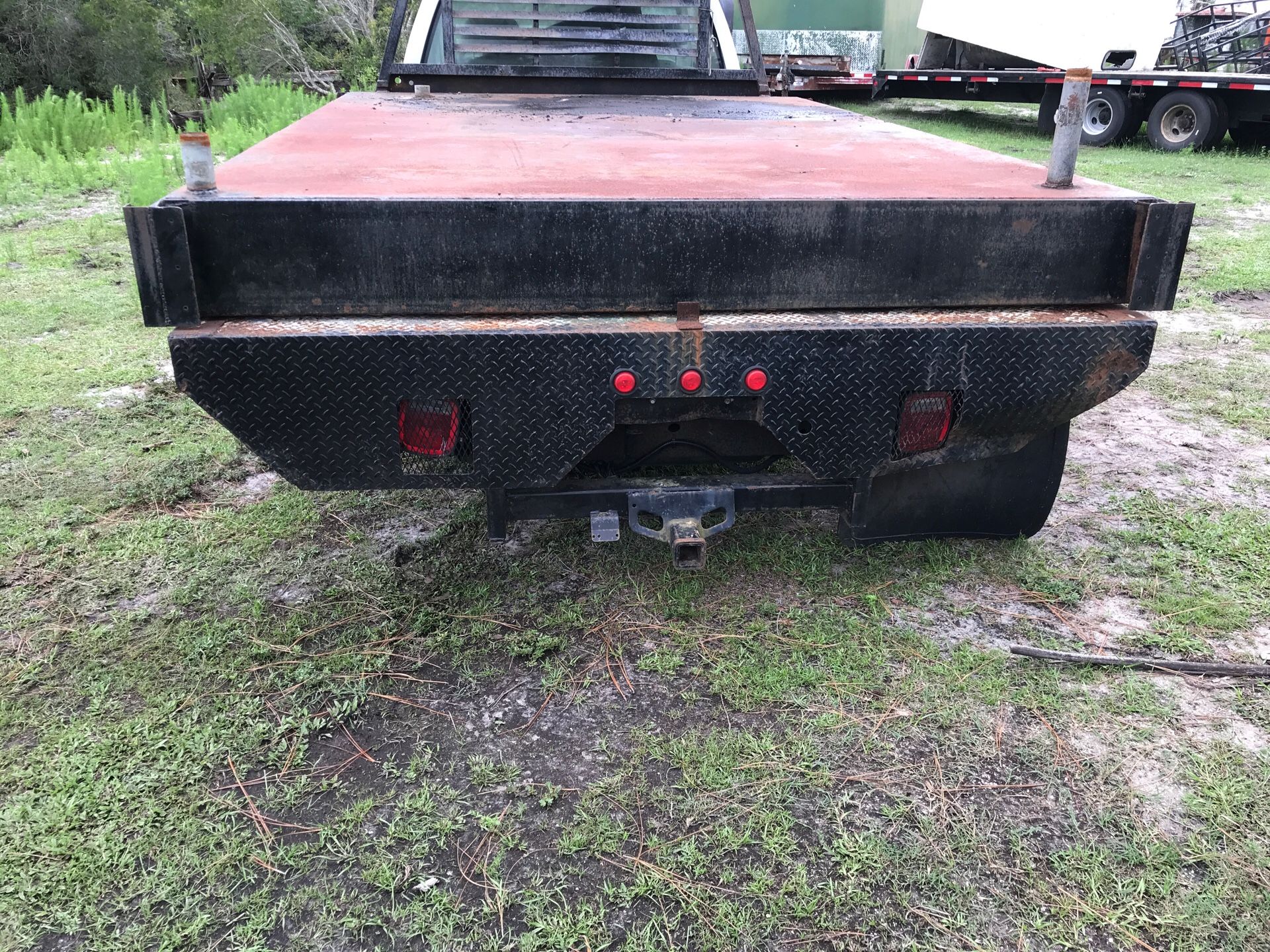 Flat bed. And Tank  And Truck Complete 