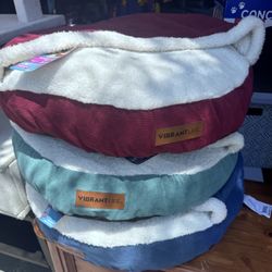 Dog Beds $29 Each 30” 3 Different Colors Camas Para Perro