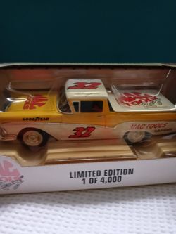 1957 Ford Ranchero coin Bank 1/4000 #32 diecast 1/24. Dale Jarrett race car.
From Mac Tools. 