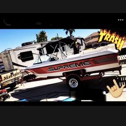 1990 SKI SUPREME MS SERIES BOAT