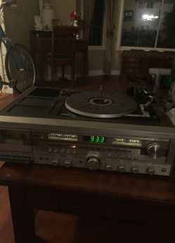 Sears A.m./FM stereo system with turn table