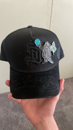 Dr Simi Mz hat