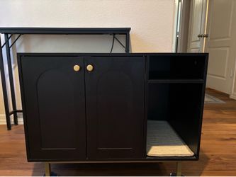 Cat litter box storage