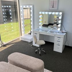 New Make Up Vanity & Mirror